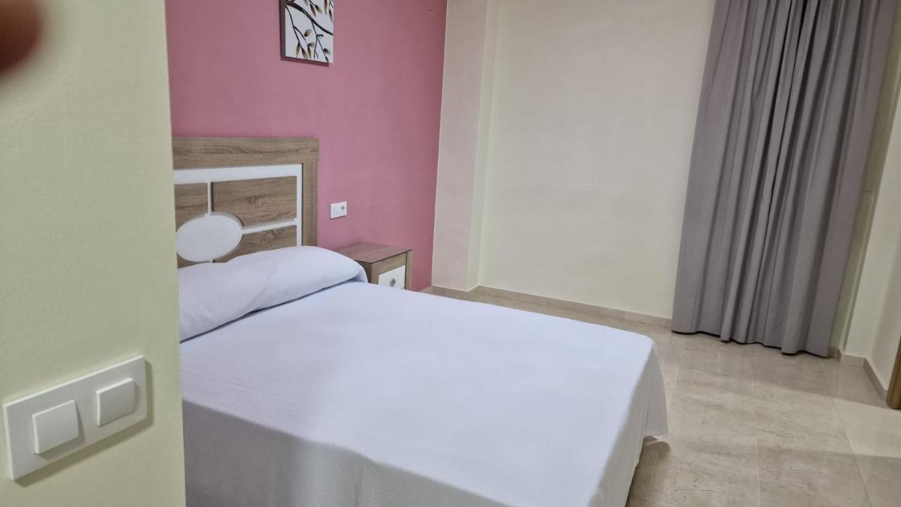 Hotel Nuevo Espartinas Dış mekan fotoğraf